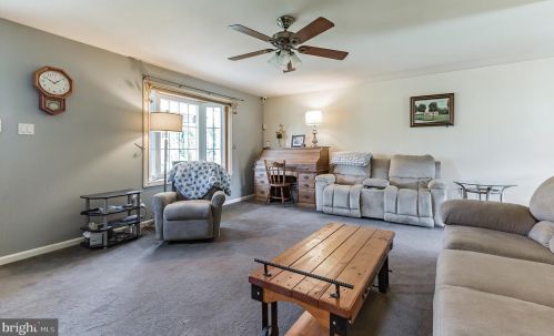 428 New Freedom Rd, Berlin Boro NJ  08009-9514 exterior