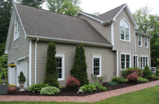 58 Sage Rd, Woodbury, CT 06798-3905