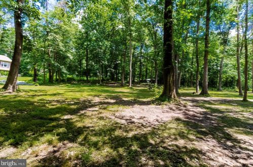 83 Ridge Crest Dr, Harpers Ferry, WV 25425-5868