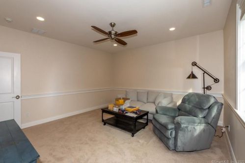 18 Heron Pond Rd, Essex CT  06426-1466 exterior