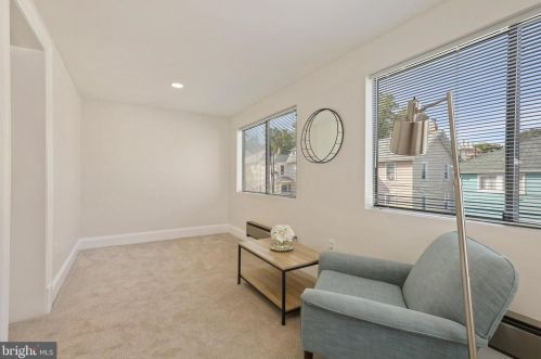 817 Quackenbos St, Washington DC 20011-1914 exterior