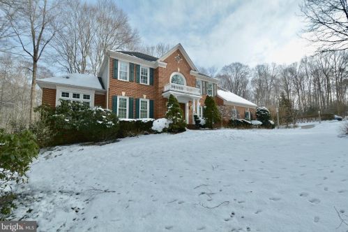 4210 Chelson Ln, Woodbridge, VA 22192-6619