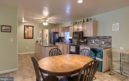 1969 Millport Rd, Lancaster PA  17602-4117 exterior