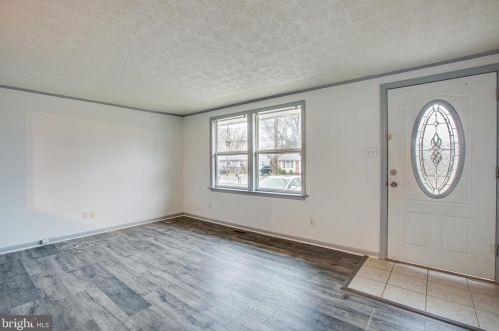 301 Hamilton St, Fredericksburg, VA 22408-2929