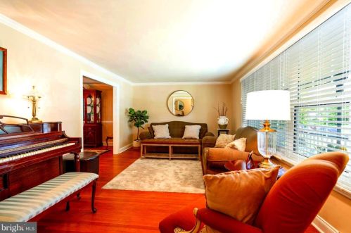 104 Shenandoah Rd, Riverton NJ  08077-3147 exterior