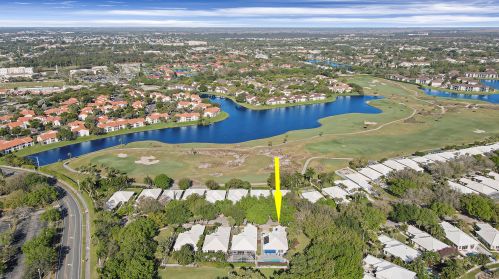 966 Bear Island Cir, West Palm Beach FL  33409-2062 exterior