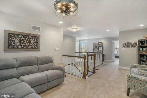 234 Hopewell Dr, Collegeville PA  19426-2852 exterior