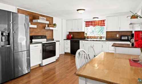 820 Larch St, Scanlon MN  55720-1328 exterior