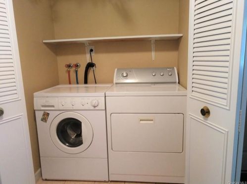 9 Rolling Hills Dr, Panamoka NY  11961-2305 exterior