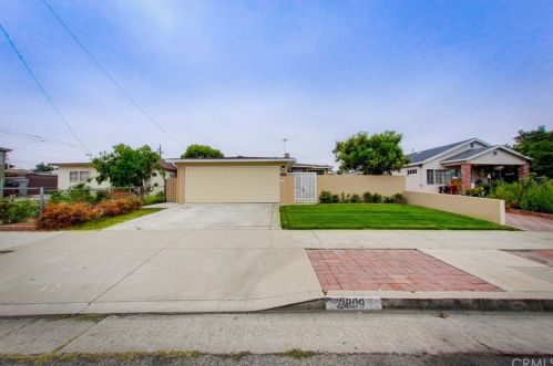 12309 Freeman Ave, Hawthorne CA  90250-4016 exterior