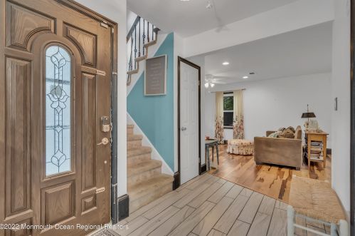 13 Whittier Ct, East Freehold, NJ 07728-4332