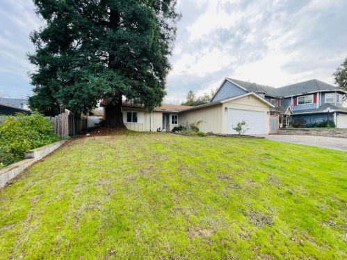 8624 La Paenda Way, Citrus Heights, CA 95662-2315
