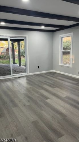 14 Ironwood Way, West Paterson NJ  07424-2019 exterior