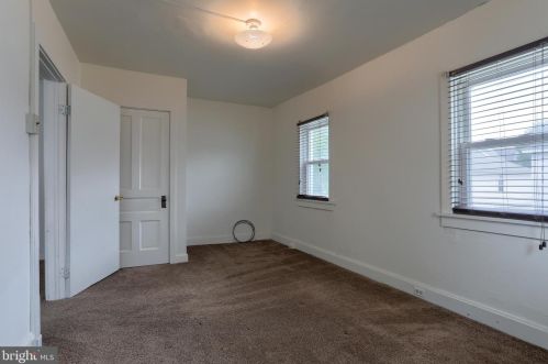 23 Rosanna St, Hummelstown PA  17036-1521 exterior