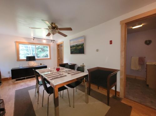 160 Drew Rd, Hopkinton NH  03229-2214 exterior