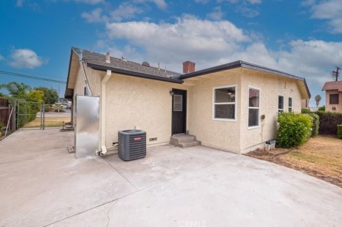 1741 Valley Center Ave, Glendora CA  91740-6132 exterior