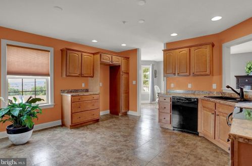 1838 Vista Dr, Navy Sup Dpt PA  17055-7040 exterior