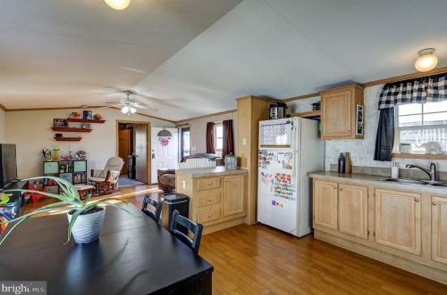 961 Rettew Ml Rd, Ephrata PA  17522-1871 exterior