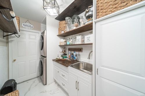 2134 19 Ave, Cape Coral FL  33990-4113 exterior