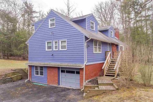 25 Whitney Dr, Woodstock, NY 12498-1935