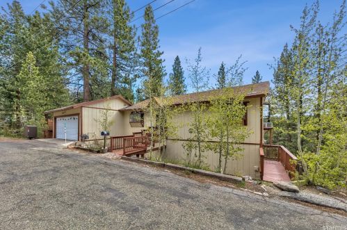 2321 Del Norte St, South Lake Tahoe, CA 96150-7220