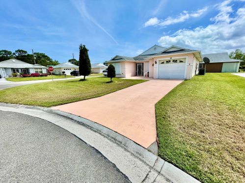 676 Malayan Ct, Fort Pierce FL  34982-3938 exterior