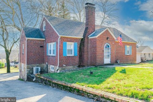 363 Valley Forge Rd, Norristown, PA 19406-1878