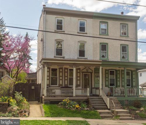 483 Hermitage St, Philadelphia, PA 19128-3301