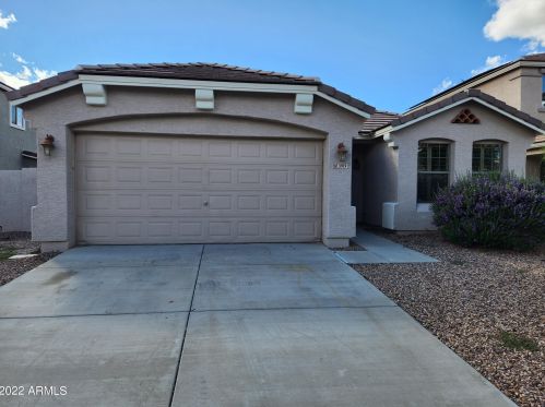 3919 Blue Sage Rd, Gilbert, AZ 85297-3554