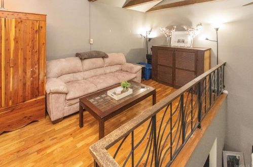 40 Scott Dr, Middletown NY  10941-1133 exterior