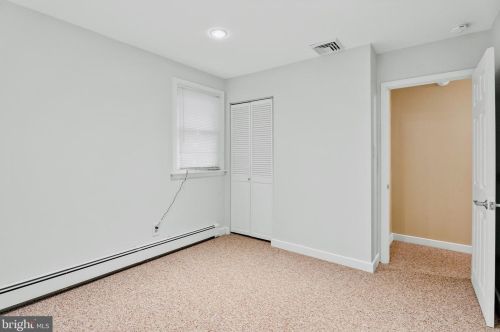 84 Franklin Corner Rd, Lawrence Township NJ  08648-2102 exterior