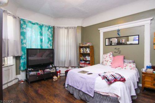 103 3rd Ave, Newark NJ  07104-2708 exterior