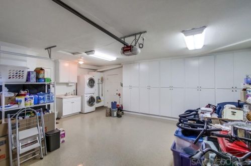 7060 Dennison St, San Diego CA 92122-2431 exterior