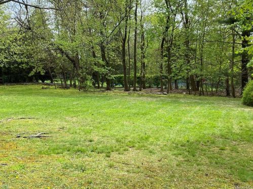 6 Fairlawn Pkwy, Rye Brook NY  10573-1017 exterior