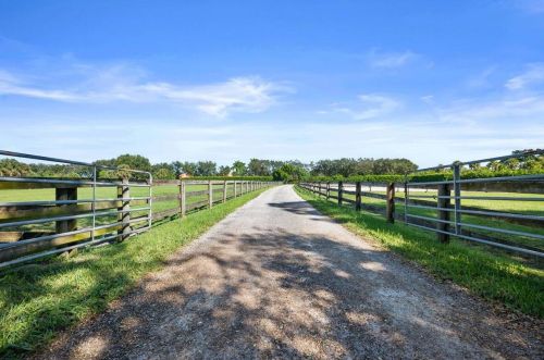 17652 Shetland Ln, Town Of Loxahatchee Groves FL  33470-3948 exterior