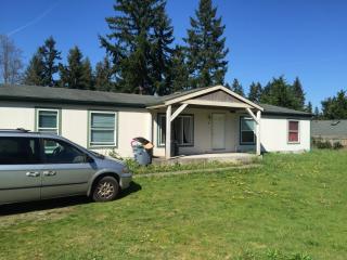 11801 122nd St, Puyallup, WA 98374-4046