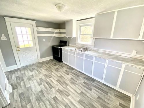 1429 Washington St, New Castle PA  16101-4417 exterior