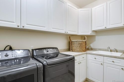 1166 Steele St, Denver CO 80205-4335 exterior