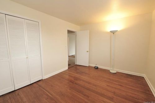 16 Forest Ave, Crotonville NY  10562-3624 exterior