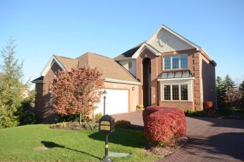 201 Victoria Ln, Canonsburg, PA 15317-2695