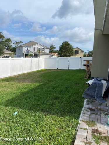 613 Hollow Glen Dr, Titusville FL  32780-3279 exterior