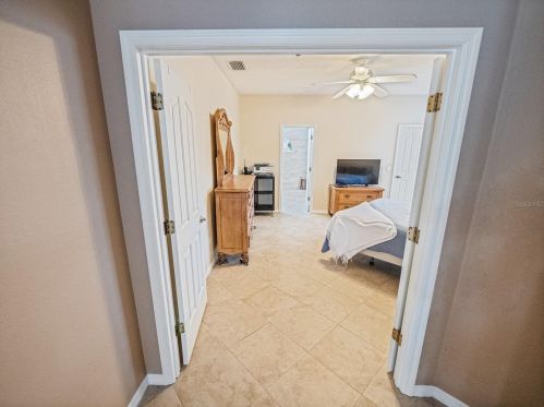 7217 Jaffery Ct, Orlando FL  32835-6158 exterior