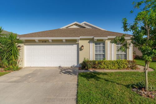 458 Talquin Ln, Fort Pierce, FL 34986-2061