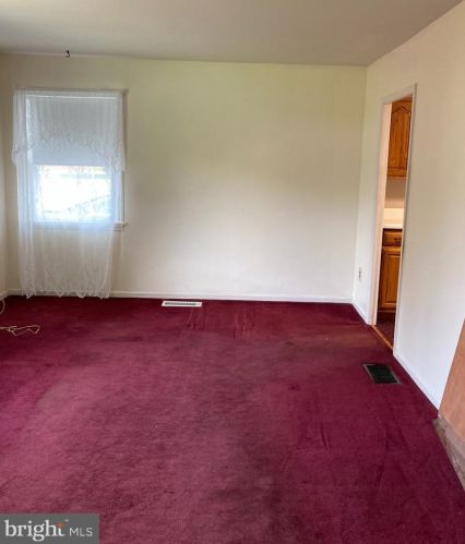 310 Maple Ave, Southampton PA  18966-3236 exterior