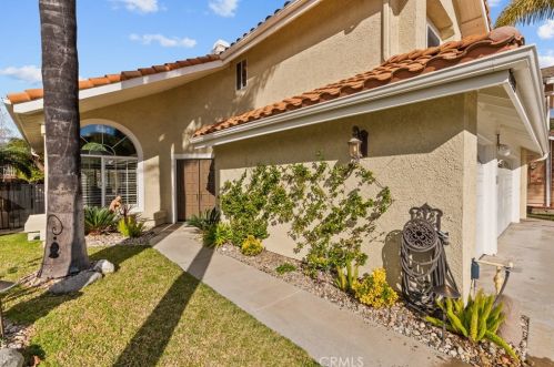 22433 Georgia Ln, Santa Clarita, CA 91350-4323