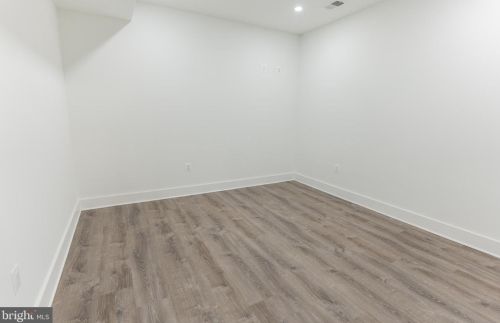 2219 Westmoreland St, Falls Church VA  22043-1701 exterior