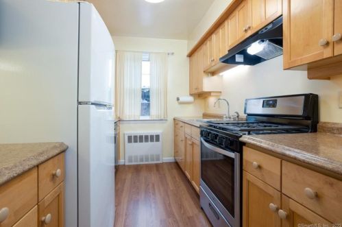 236 Glenbrook Rd, Stamford, CT 06906-2501