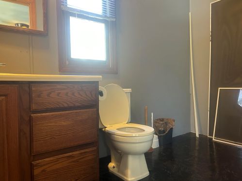 42 Judith St, Danville NH  03819-5141 exterior