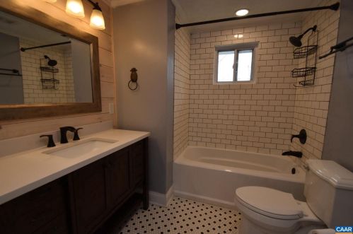 7261 Corville Farm Rd, Crozet VA  22932-3220 exterior