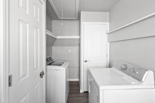 206 Morgan Ave, Milwaukee WI 53207-3724 exterior